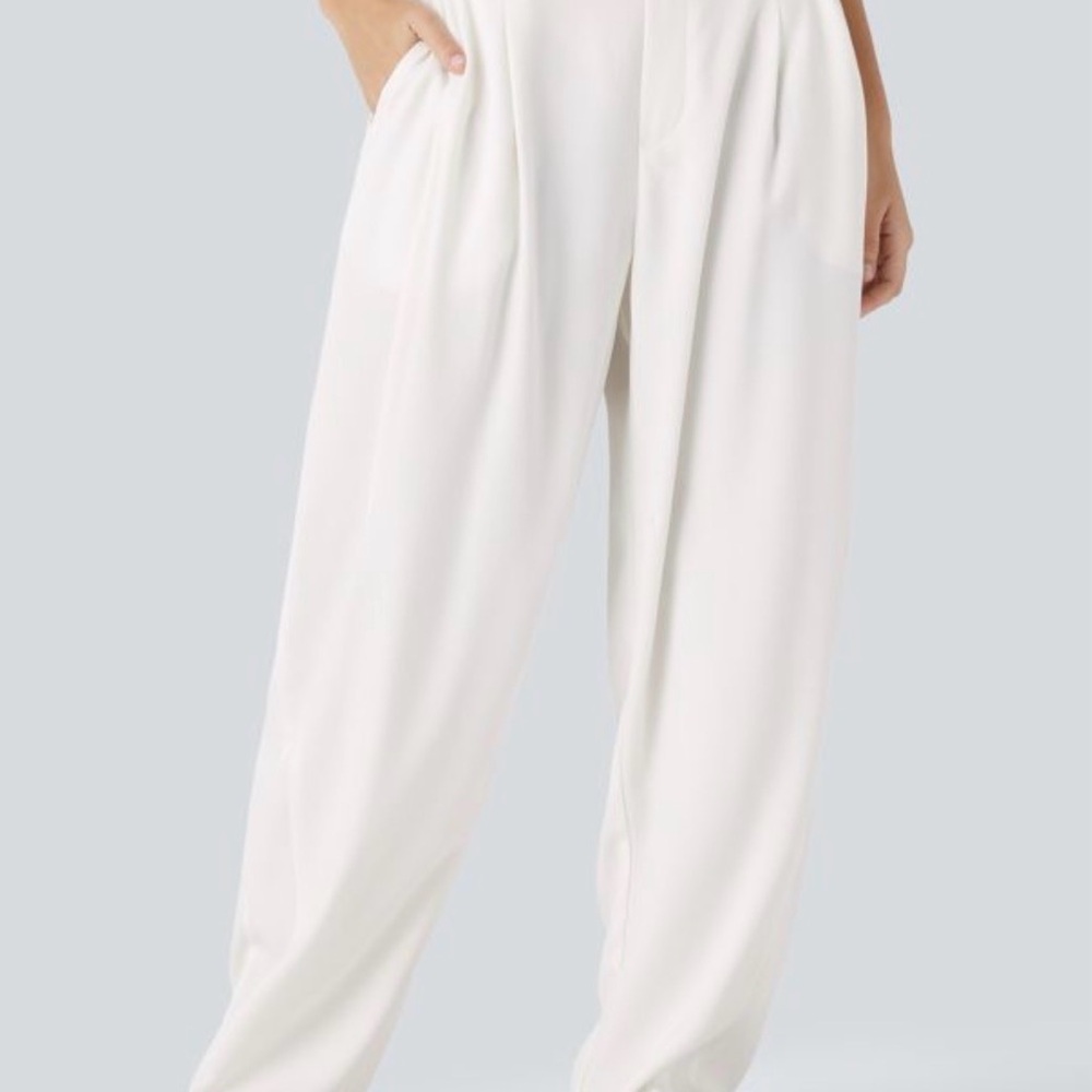 HALARA White Wide-Leg Pleated Trousers